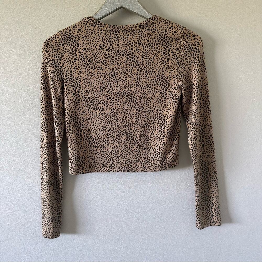American Eagle Outfitters Leopard Long Sleeve Crop Top - Picture 4 of 5